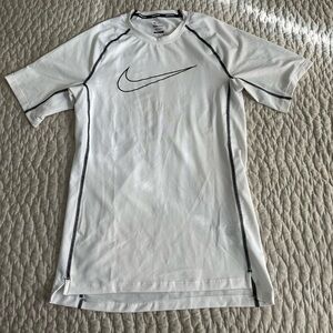 Nike Men's White and Black Rash Guard